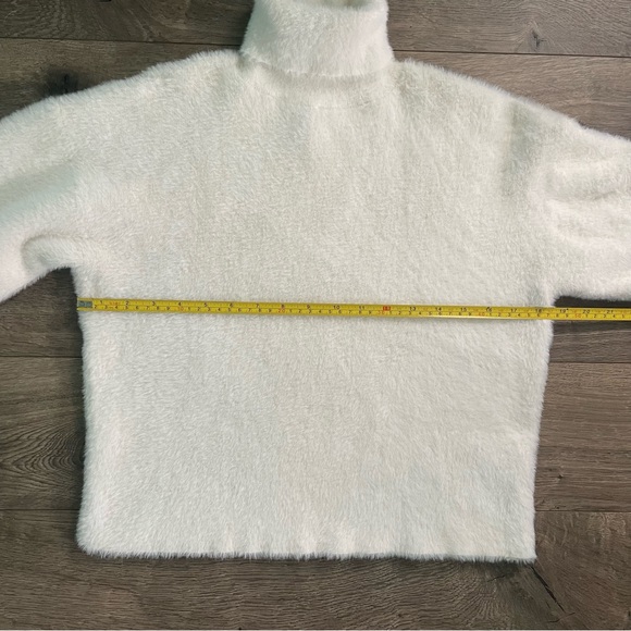 ZARA Girls Size 13-14 Fuzzy Turtleneck Sweater - Picture 7 of 8
